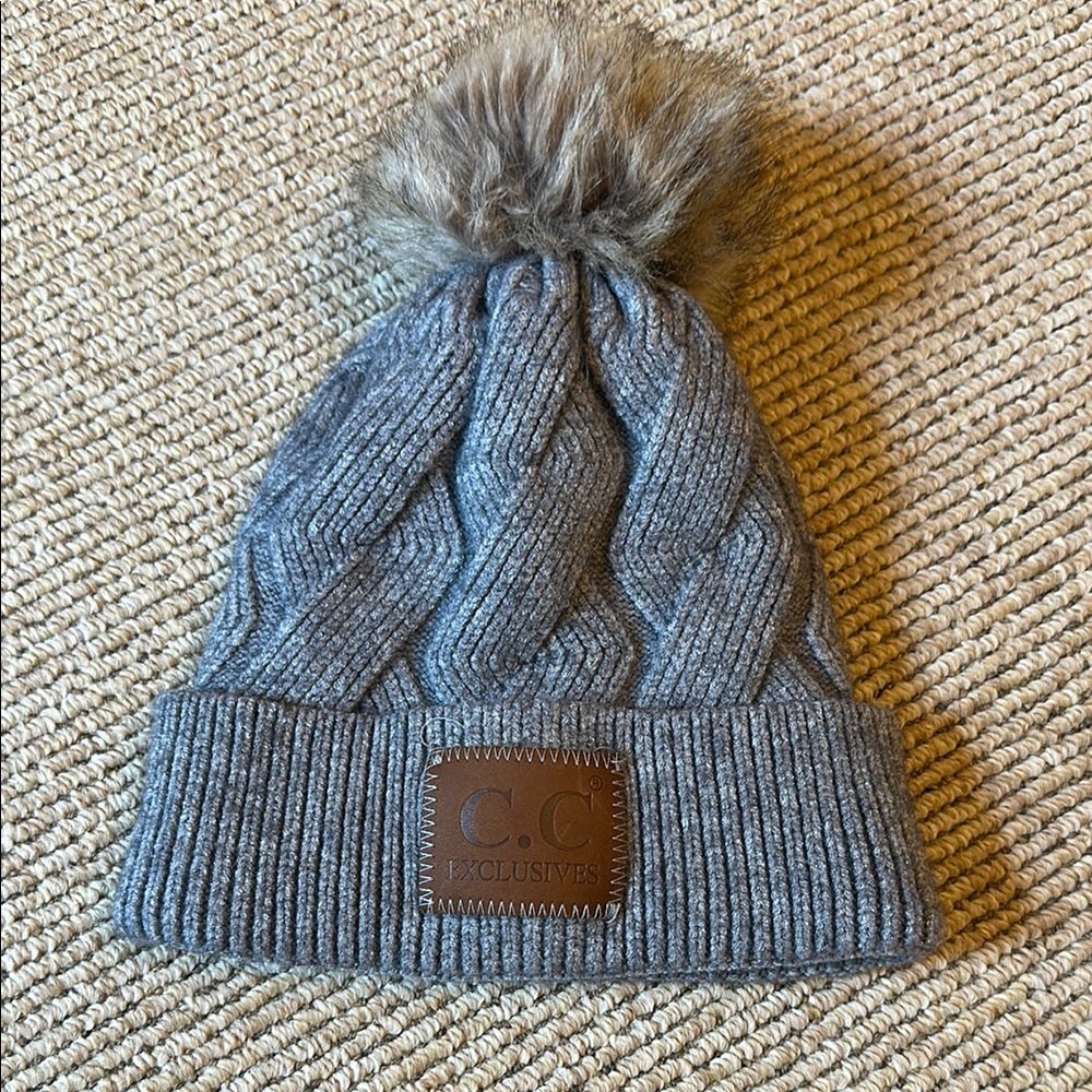 C.C Exclusives Gray Girls Pom-Pom Beanie winter hat fleece lined